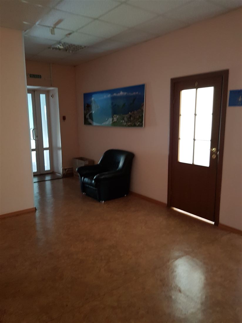 Сдам в аренду помещение свободного назначения 15.3 м.кв.