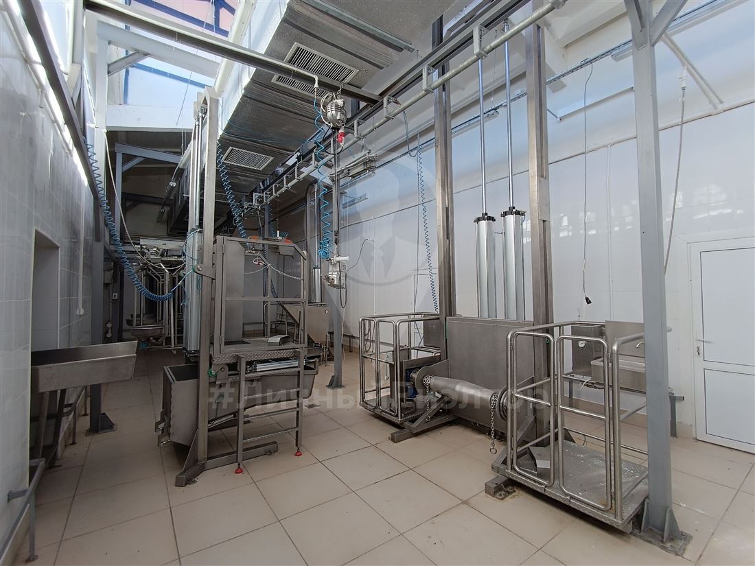 Продам помещение свободного назначения 1496 м.кв.
