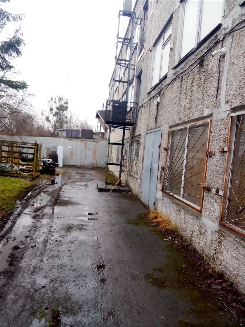 Сдам в аренду помещение свободного назначения 1500 м.кв.