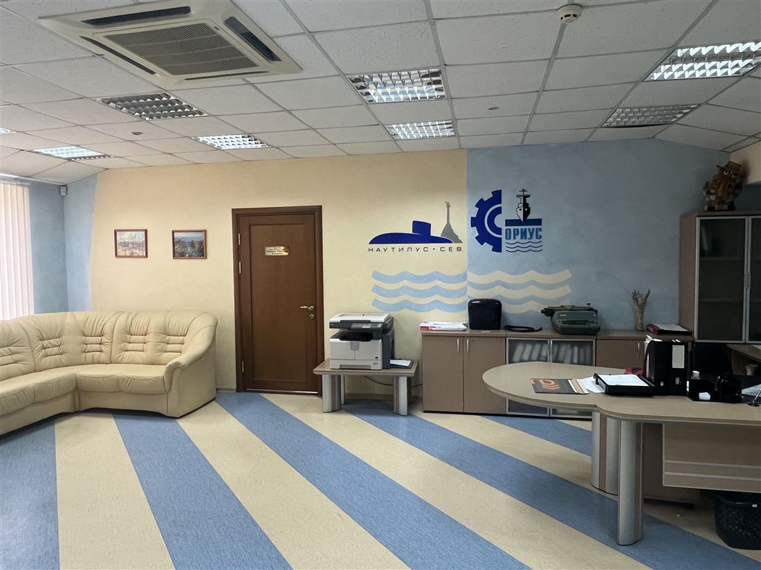 Продам помещение свободного назначения 1010 м.кв.