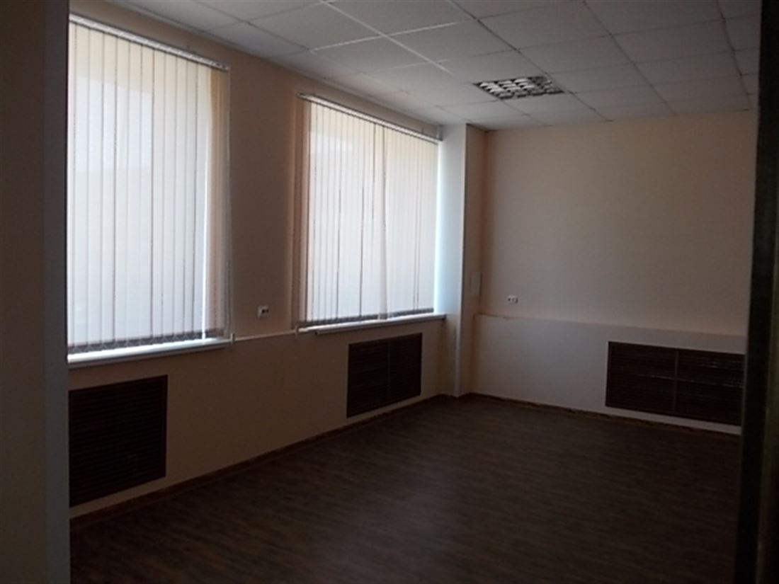 Сдам в аренду помещение свободного назначения 1360 м.кв.