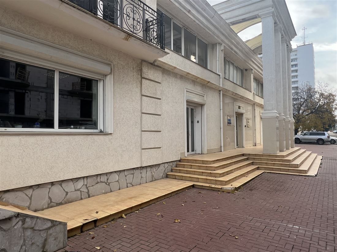 Продам помещение свободного назначения 1010 м.кв.