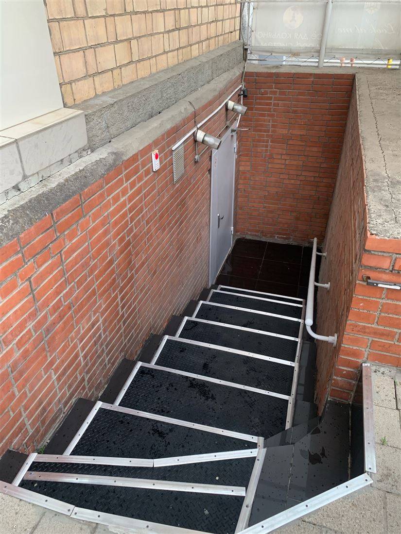 Сдам в аренду помещение свободного назначения 300 м.кв.