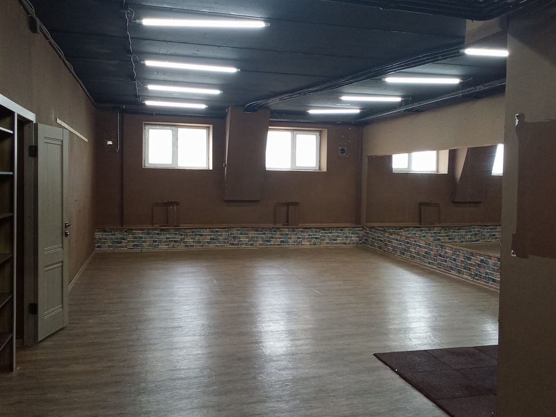 Продам помещение свободного назначения 200 м.кв.