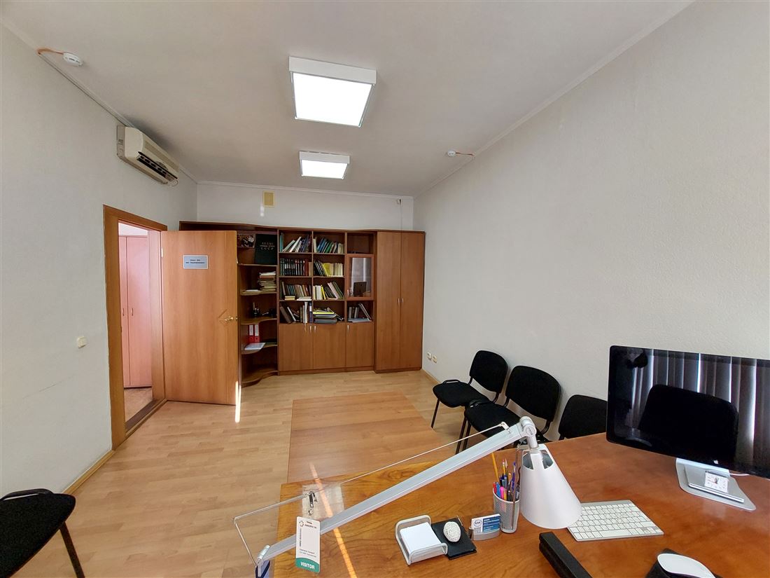Продам помещение свободного назначения 840 м.кв.