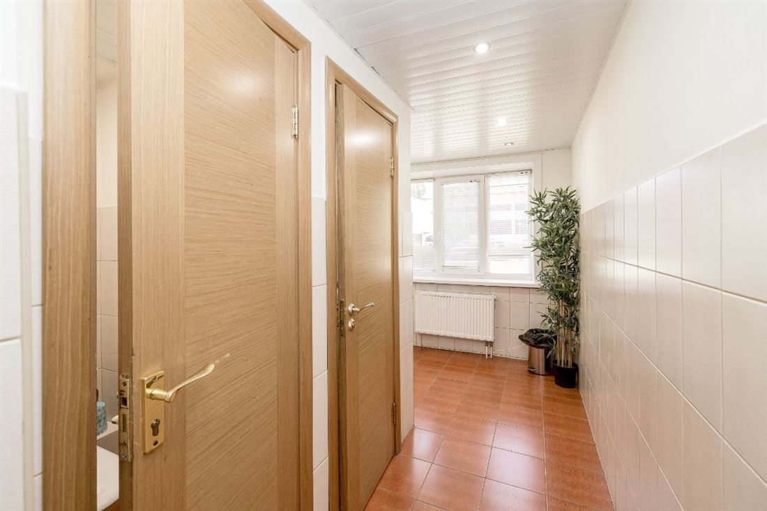 Продам помещение свободного назначения 2408.2 м.кв.