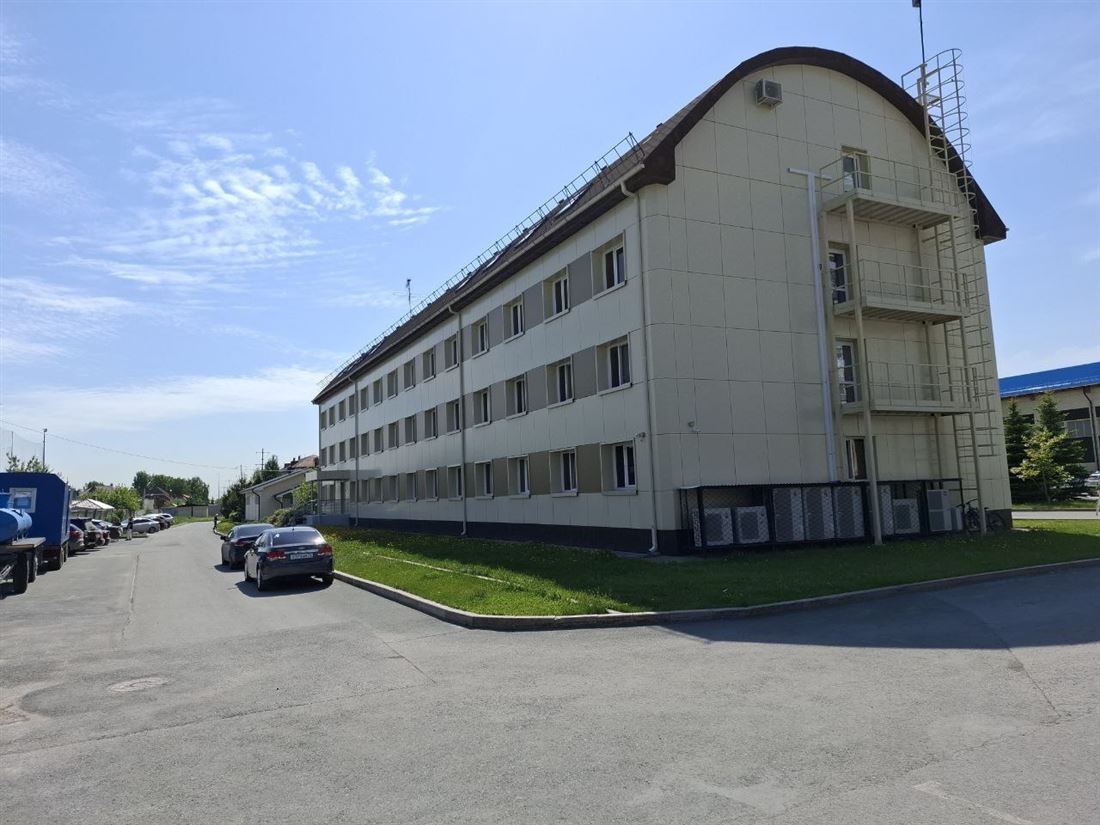 Продам помещение свободного назначения 2408.2 м.кв.