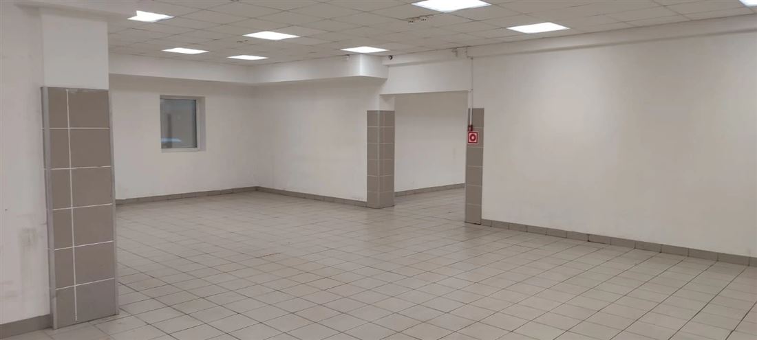 Сдам в аренду помещение свободного назначения 651.5 м.кв.