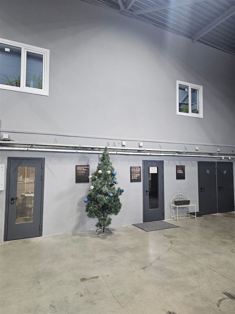 Сдам в аренду помещение свободного назначения 1450 м.кв.