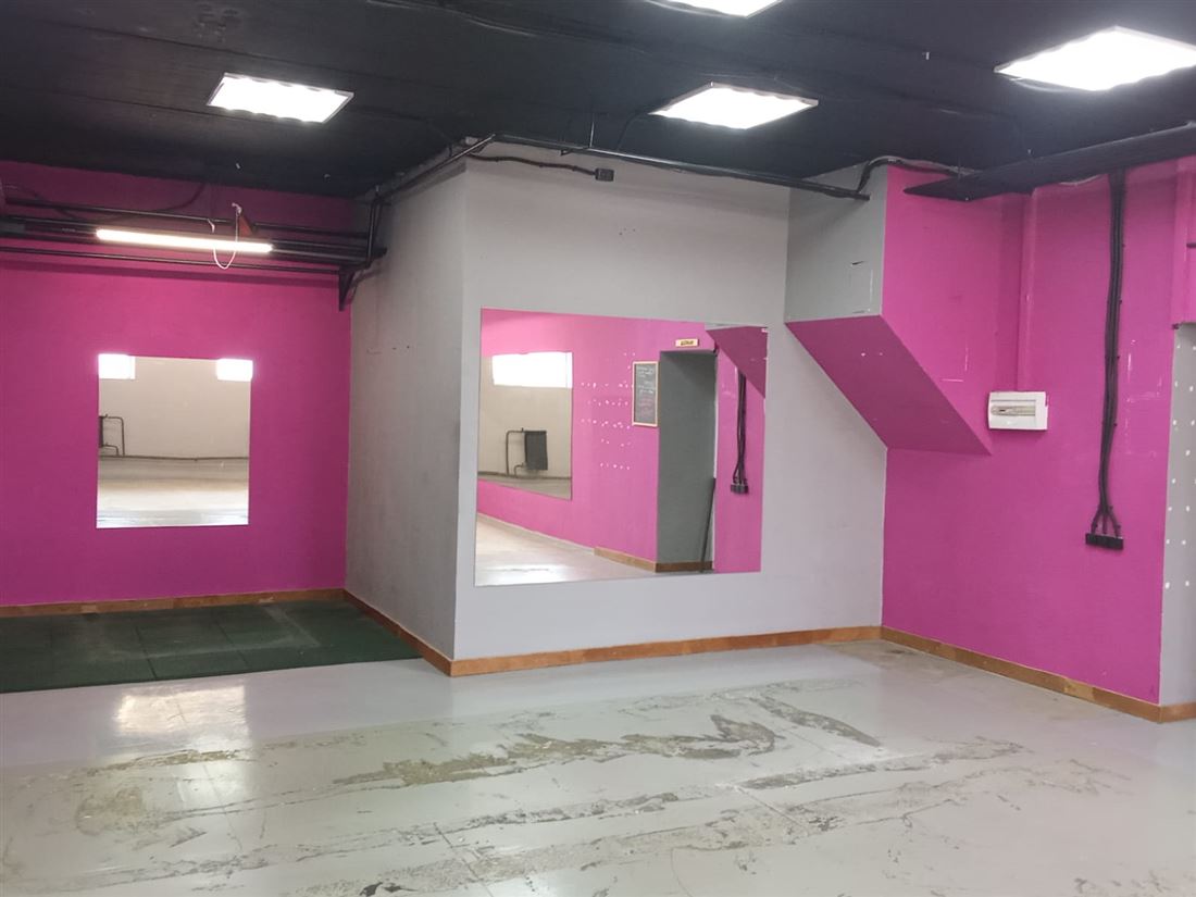 Продам помещение свободного назначения 200 м.кв.