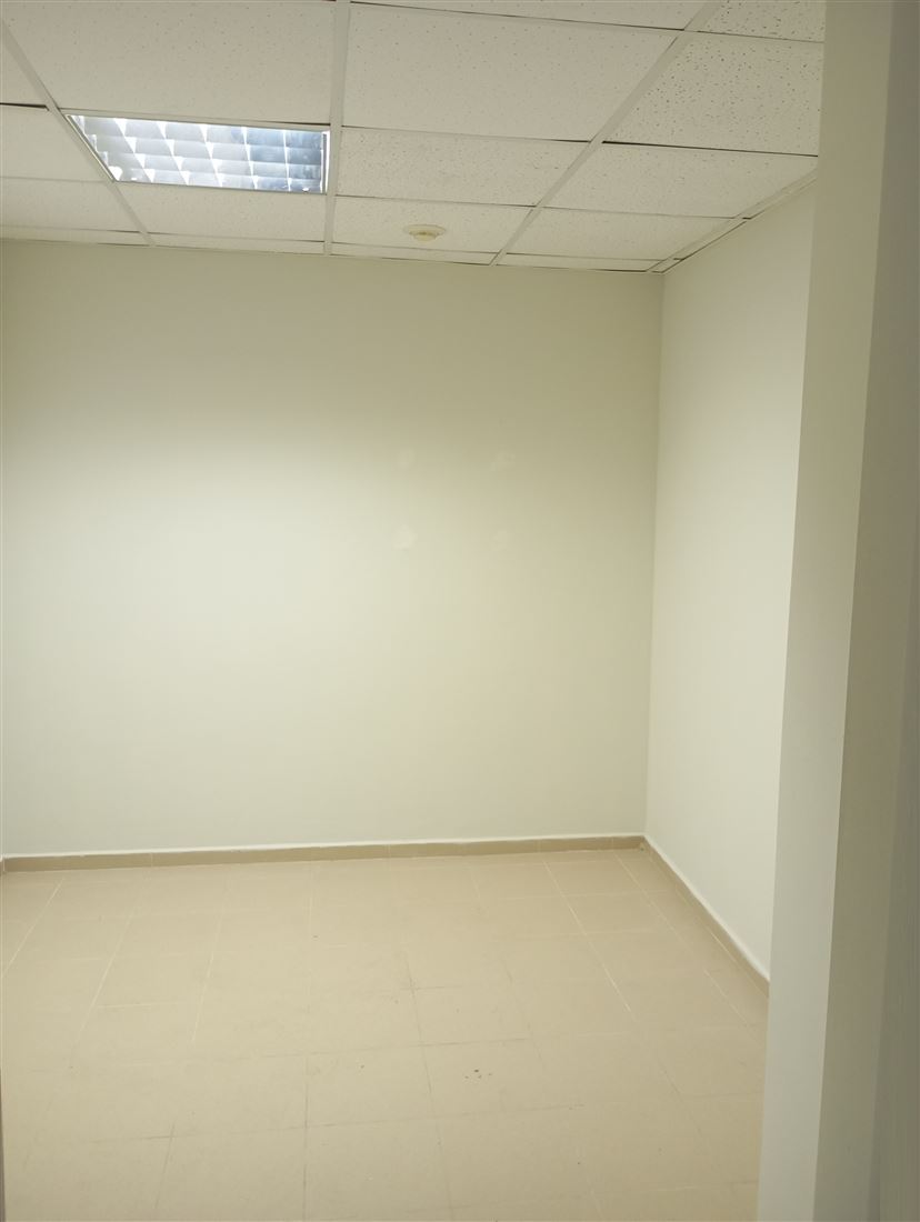 Сдам в аренду помещение свободного назначения 8 м.кв.