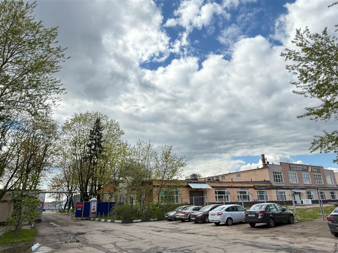 Сдам в аренду помещение свободного назначения 1303 м.кв.