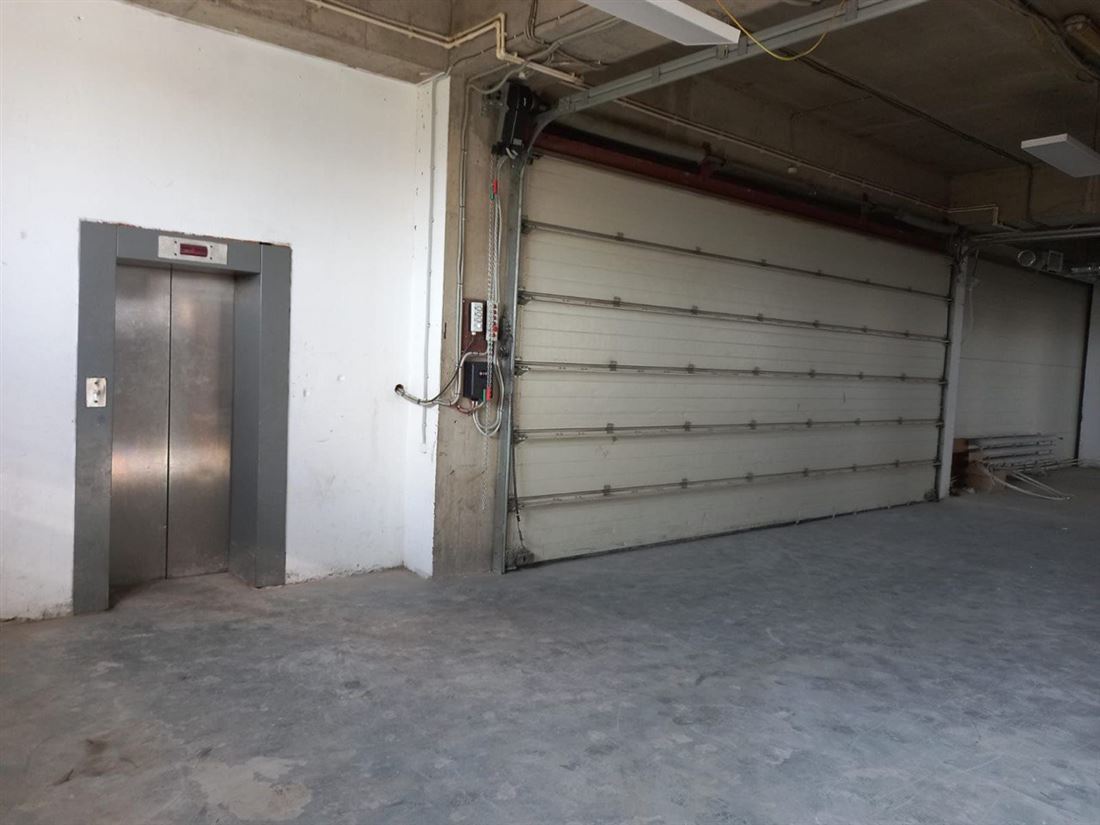 Сдам в аренду помещение свободного назначения 942.4 м.кв.