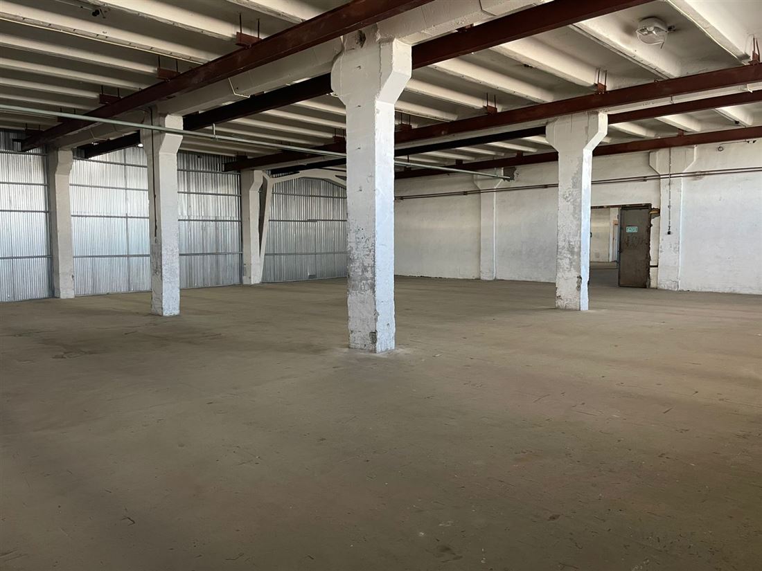 Сдам в аренду помещение свободного назначения 2000 м.кв.