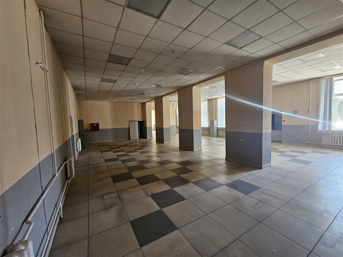 Сдам в аренду помещение свободного назначения 392.7 м.кв.