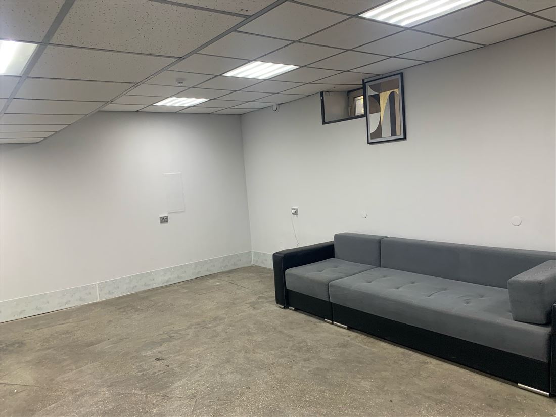 Сдам в аренду помещение свободного назначения 300 м.кв.