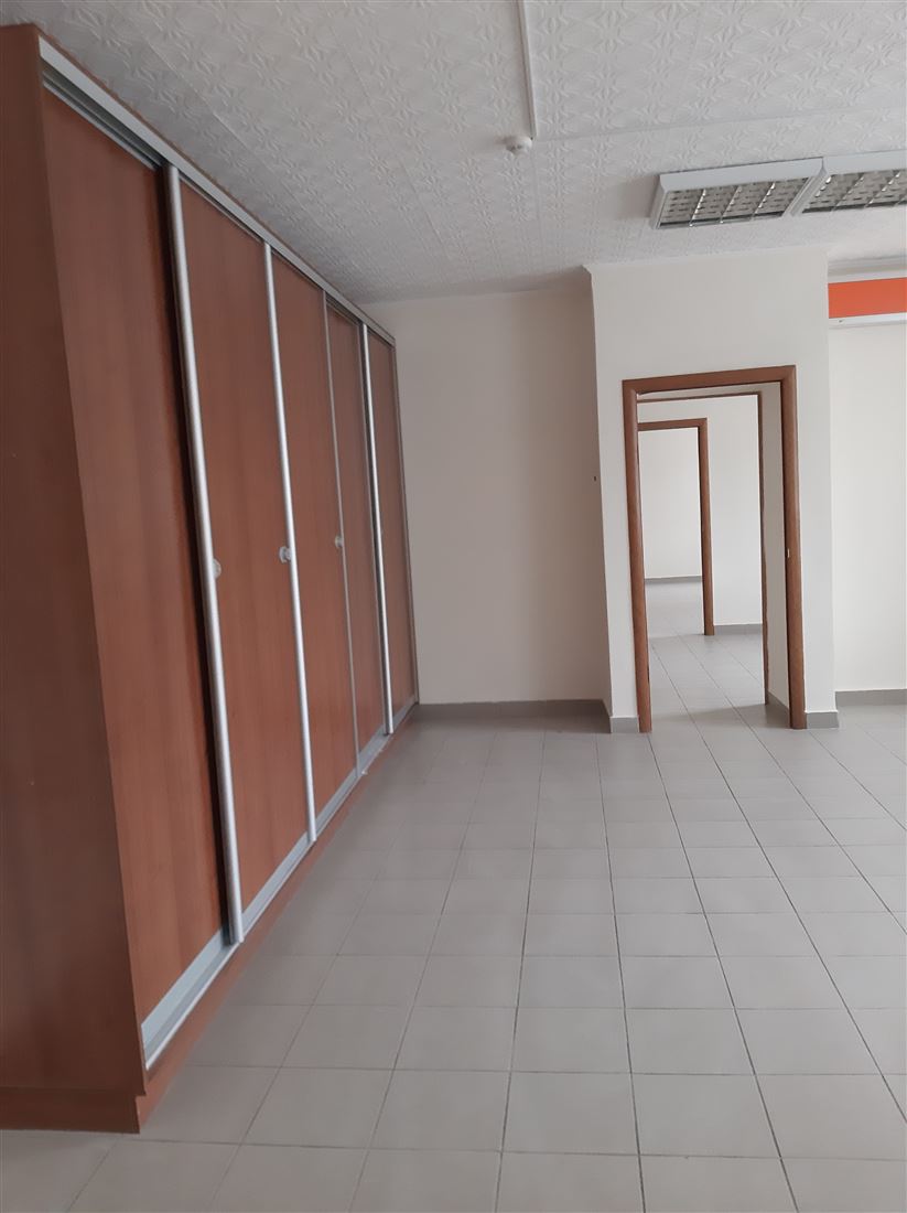 Сдам в аренду помещение свободного назначения 93.3 м.кв.