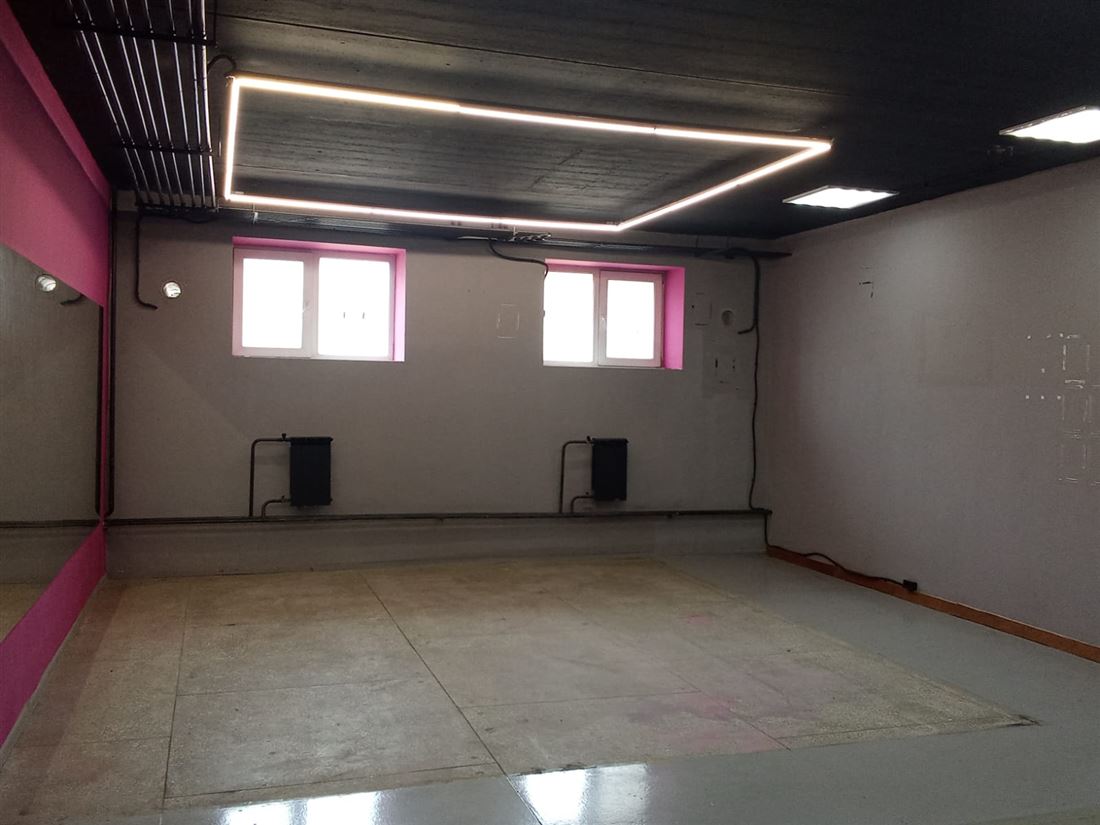 Продам помещение свободного назначения 200 м.кв.