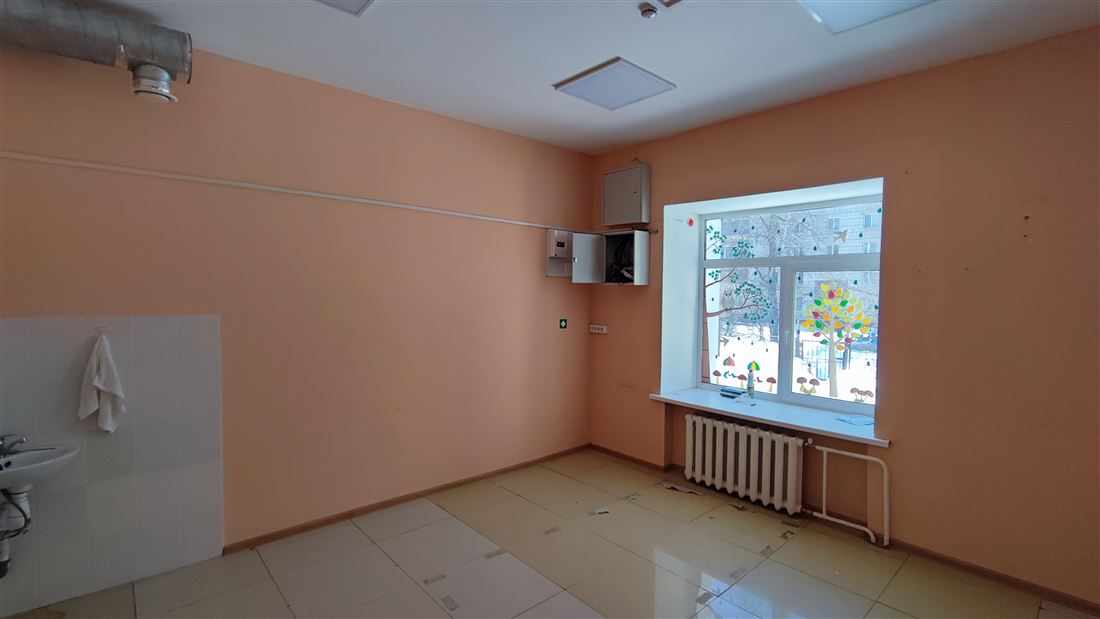 Продам помещение свободного назначения 815.5 м.кв.