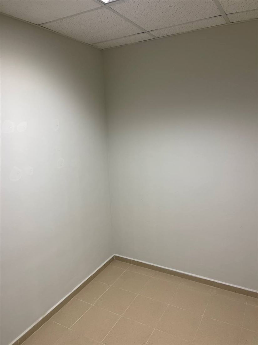 Сдам в аренду помещение свободного назначения 8 м.кв.