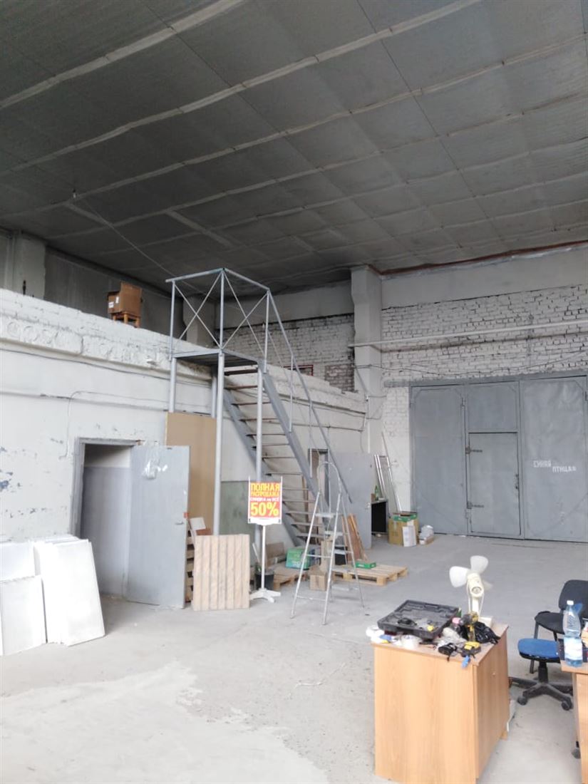 Сдам в аренду помещение свободного назначения 529.6 м.кв.