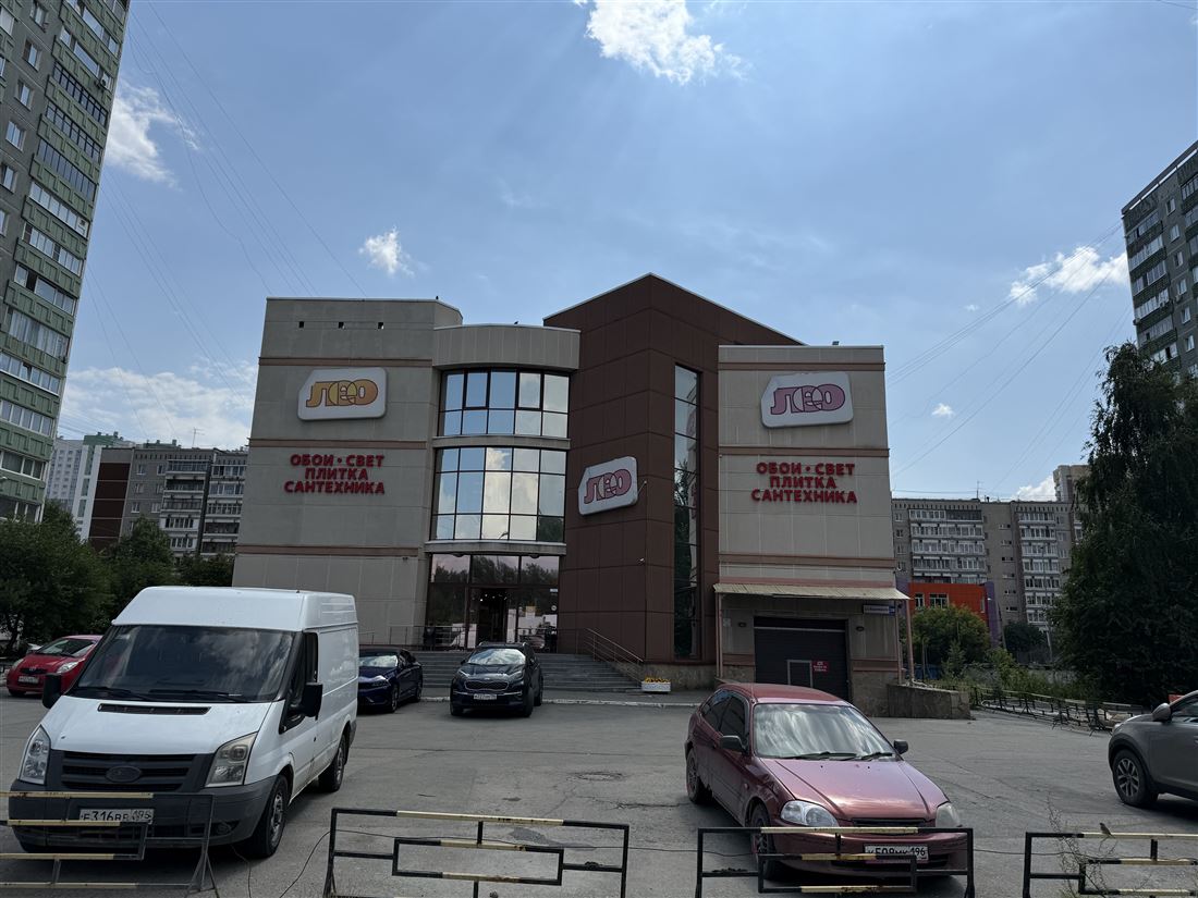 Продам помещение свободного назначения 2800 м.кв.