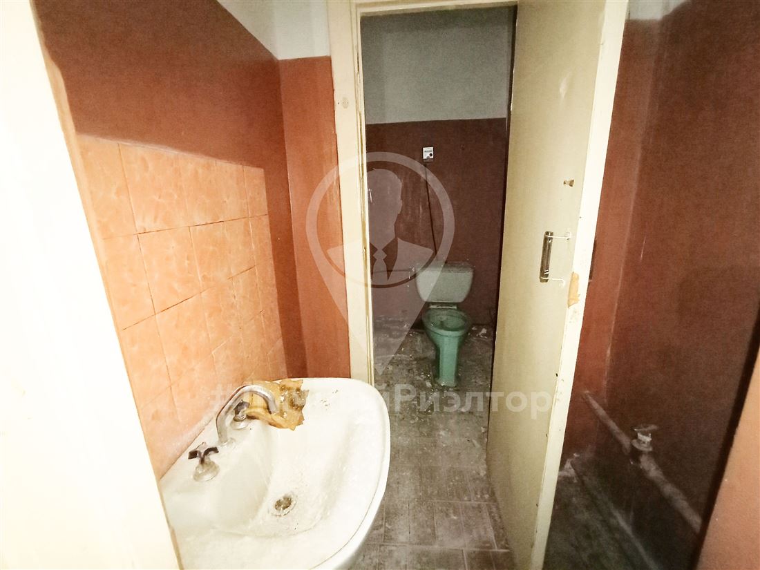 Продам помещение свободного назначения 102 м.кв.